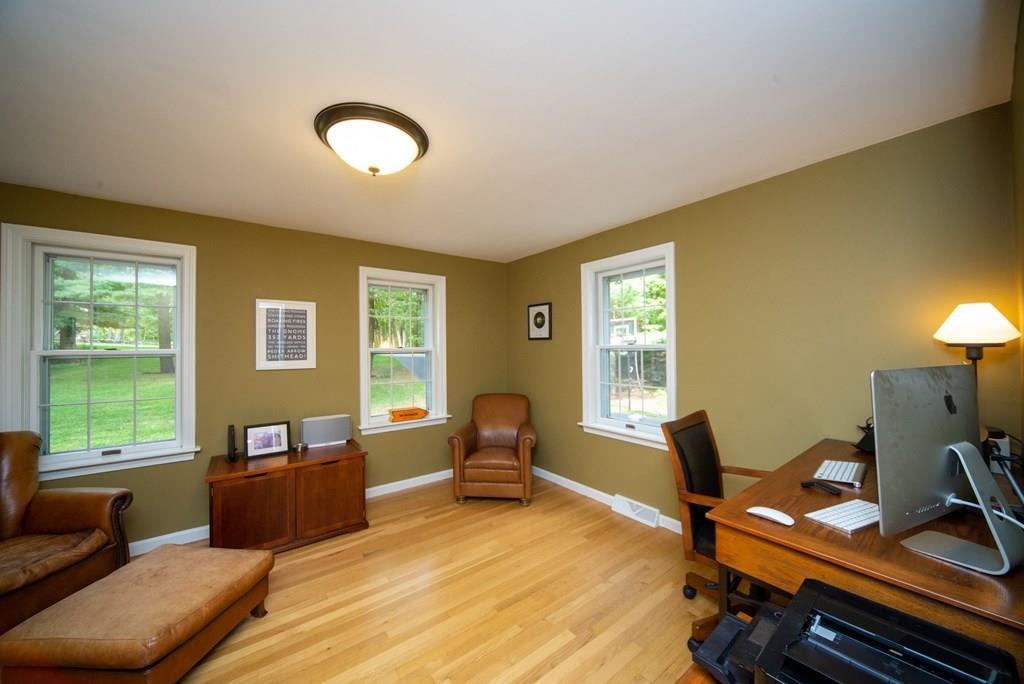 14 Ledge Hill Road Southborough, MA 01772 - Photo 16 of 32
