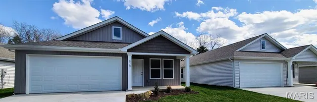 $255,000 | 970 Osage Villa Court, Villa Ridge, MO 63089