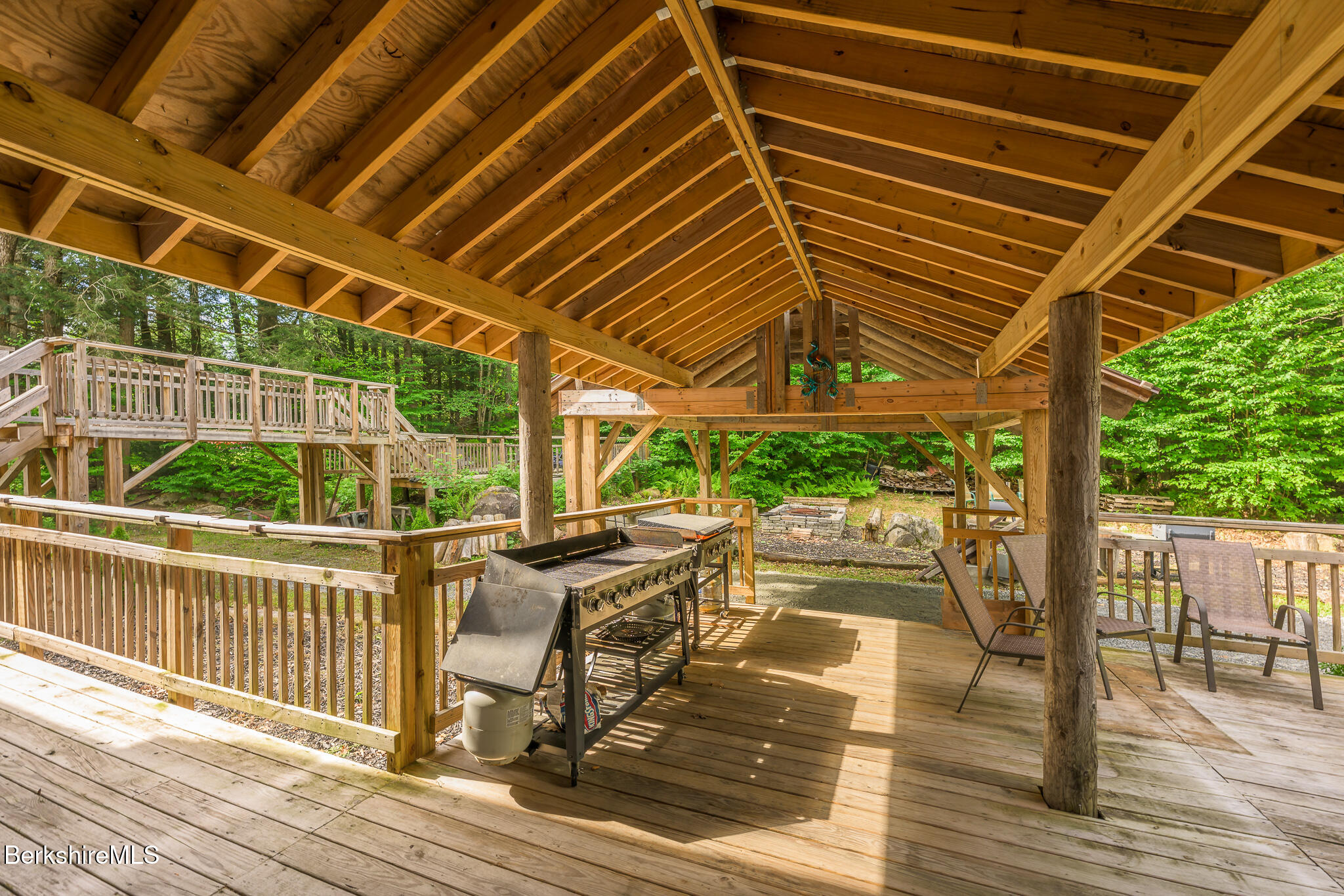 17 Jamie Lane Sandisfield, MA 01255 - Photo 11 of 70 Screen - 17 Jamie Ln Monterey MA 01245-9