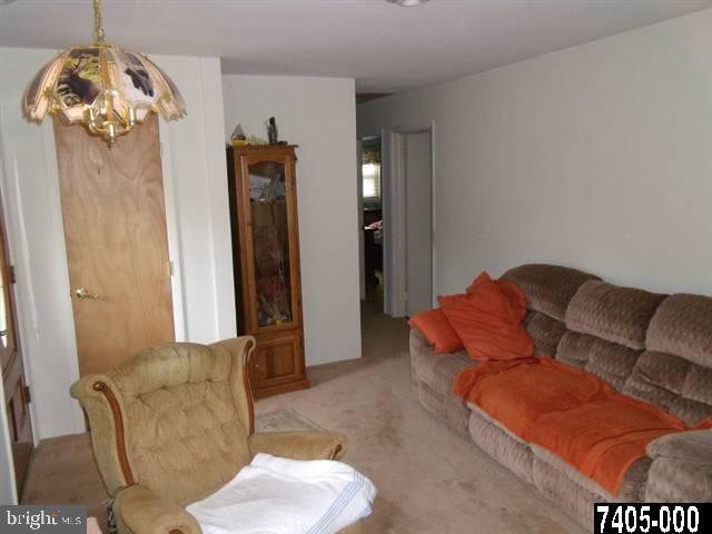 236 Heistand Road York, PA 17402 - Photo 2 of 9 Gallery Image 2