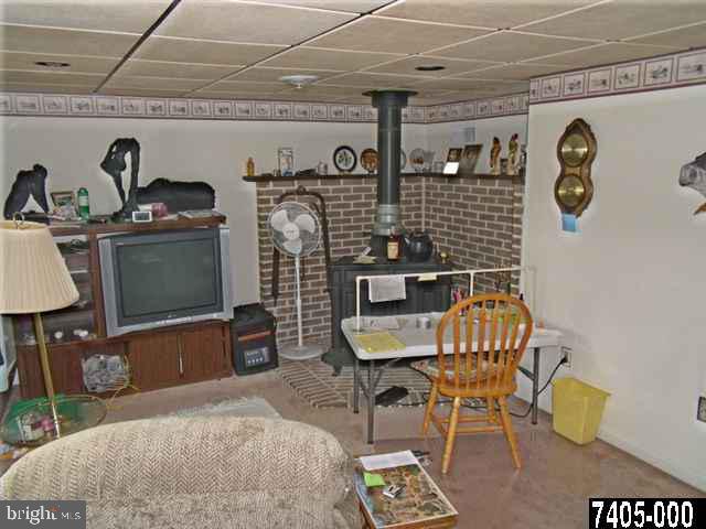 236 Heistand Road York, PA 17402 - Photo 4 of 9 Gallery Image 4