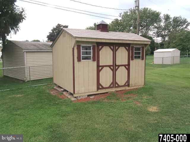 236 Heistand Road York, PA 17402 - Photo 9 of 9 Gallery Image 9