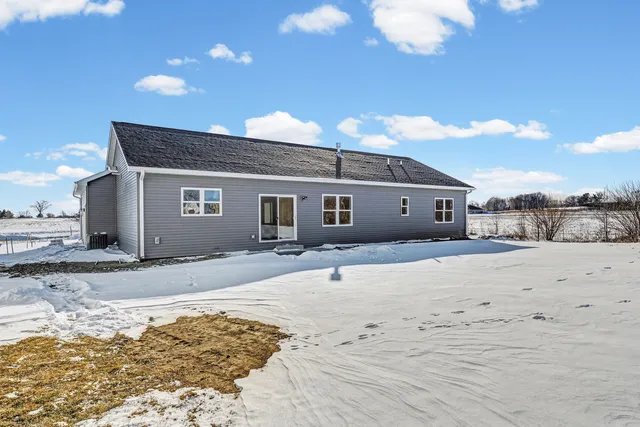 $399,900 | 1729 South Stone Creek Boulevard, Urbana, IL 61802