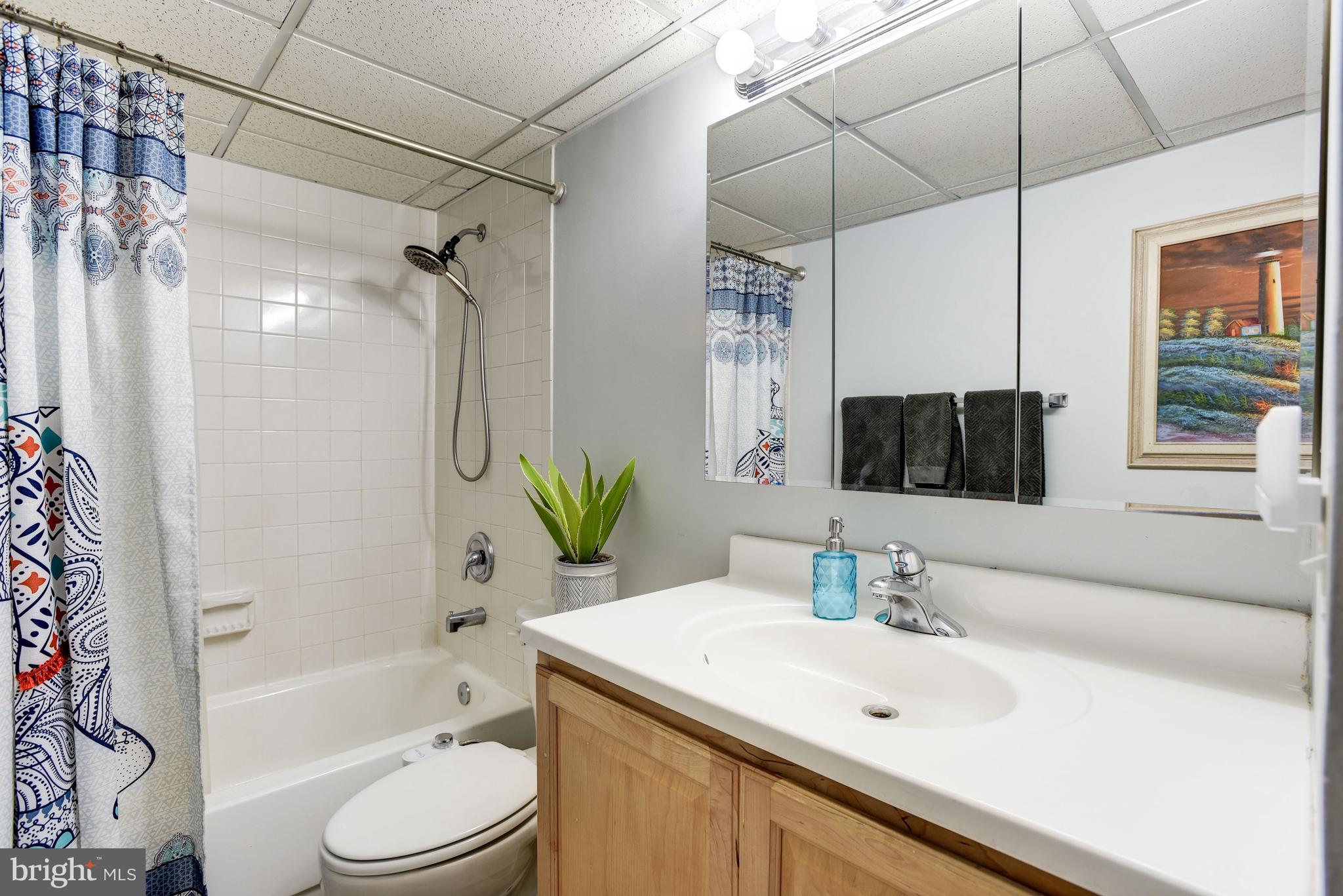 8441 Bedford Road Pasadena, MD 21122 - Photo 25 of 37 Full Bath