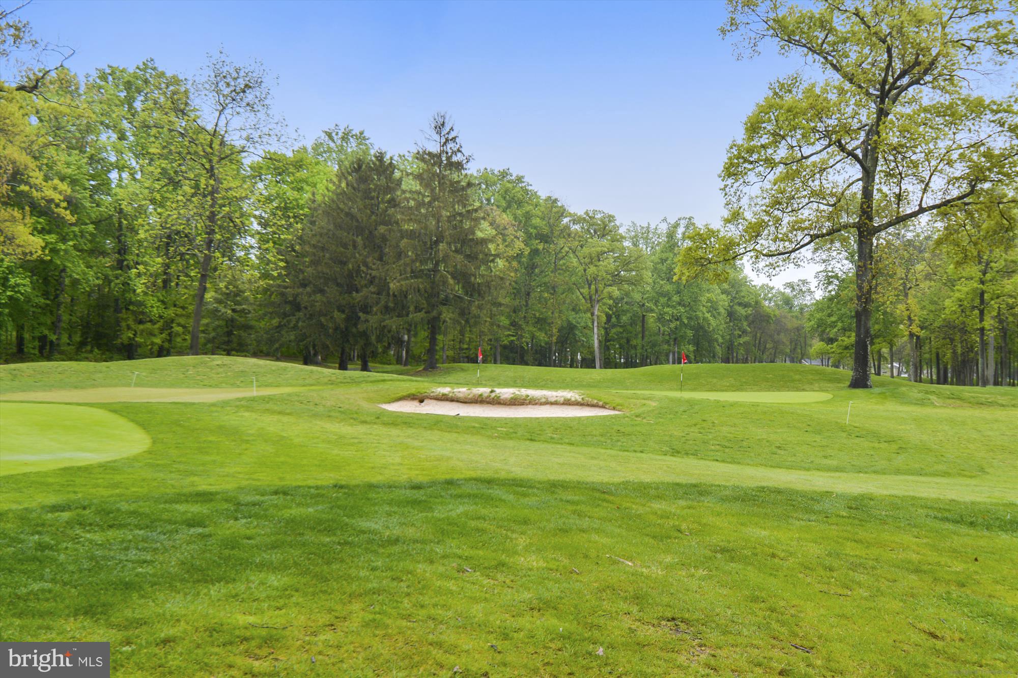 1410 Knights Bridge Turn Crofton, MD 21114 - Photo 63 of 75 a view of a swimming pool and a yard