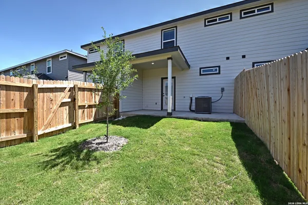 $1,500 | 11318 Clearmine, Unit 102, San Antonio, TX 78224