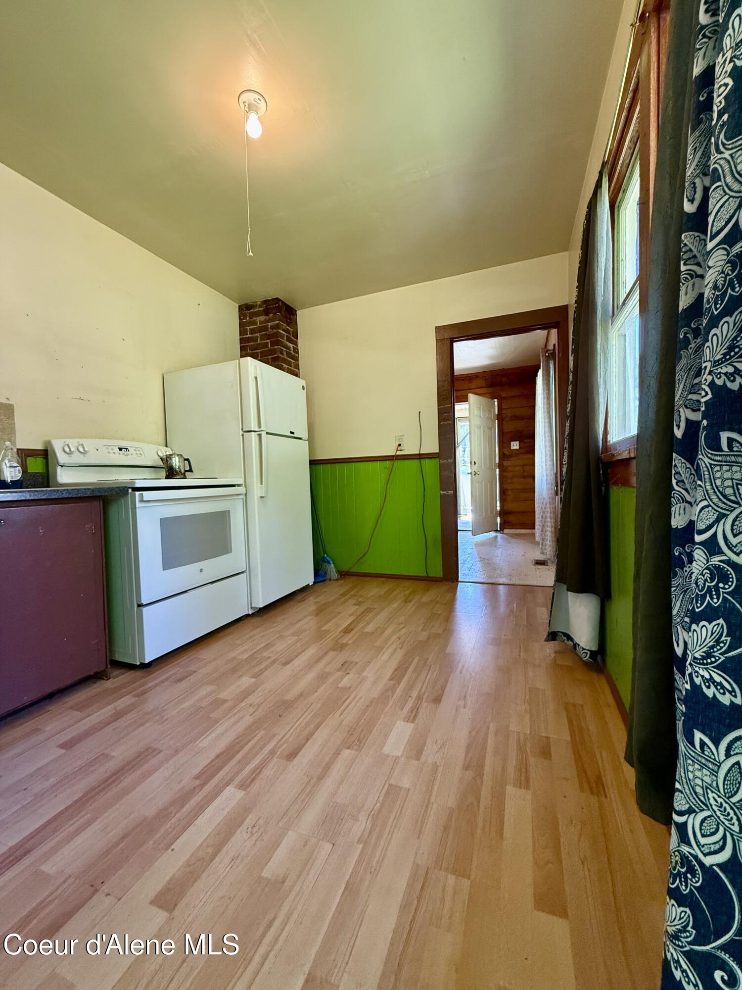 517 Hunter Street Mullan, ID 83846 - Photo 9 of 20 Kitchen