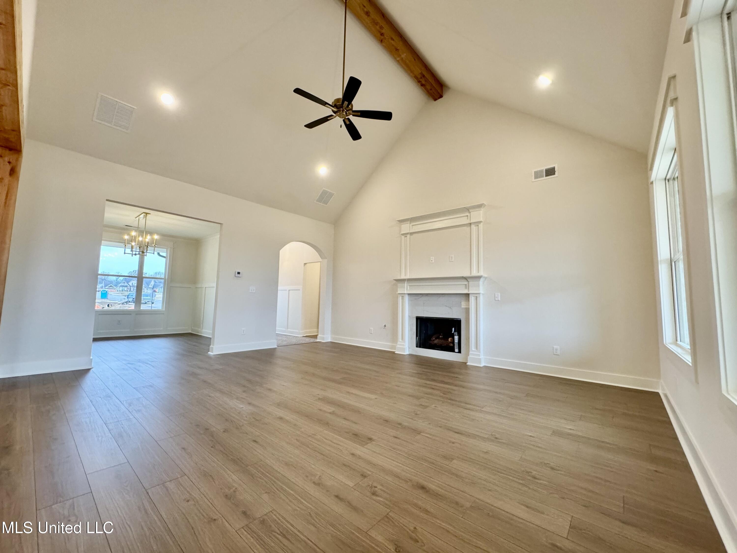 1762 Bakersfield Way Nesbit, MS 38651 - Photo 10 of 45 IMG_3393