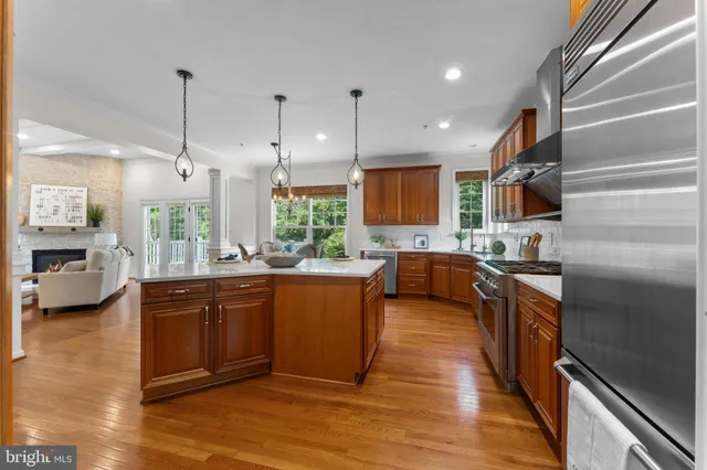 $999,900 | 14425 Woodwill Lane, Gainesville, VA 20155