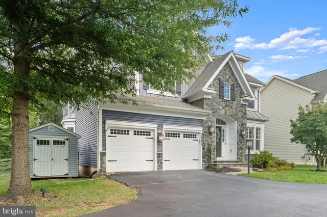 $999,900 | 14425 Woodwill Lane, Gainesville, VA 20155