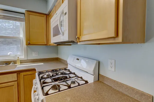 $579,900 | 5310 Valley Mcfarland Wi 53558, McFarland, WI 53558