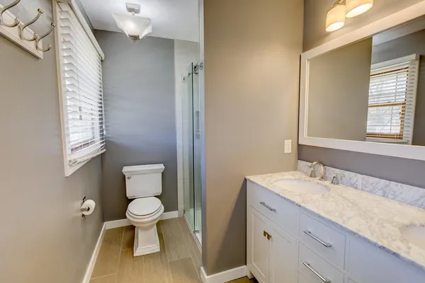 $579,900 | 5310 Valley Mcfarland Wi 53558, McFarland, WI 53558