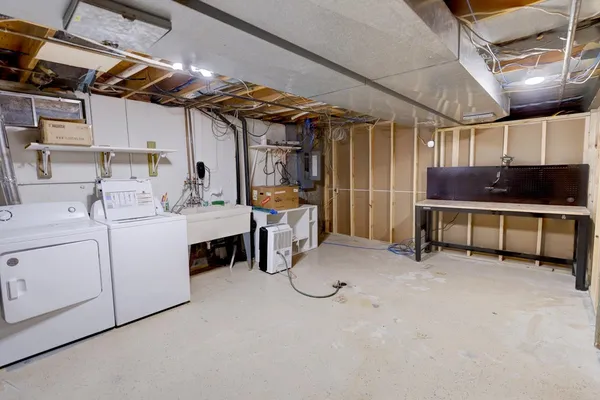 $579,900 | 5310 Valley Mcfarland Wi 53558, McFarland, WI 53558