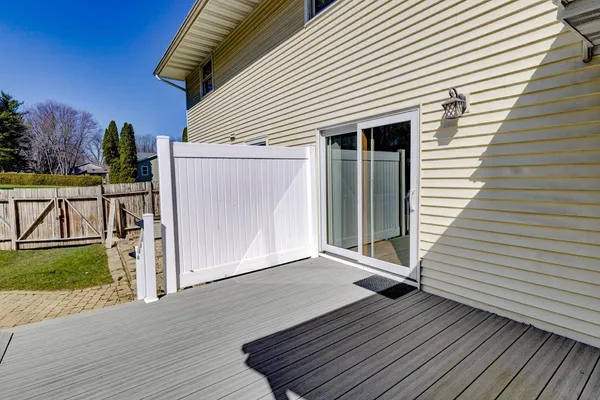 $579,900 | 5310 Valley Mcfarland Wi 53558, McFarland, WI 53558