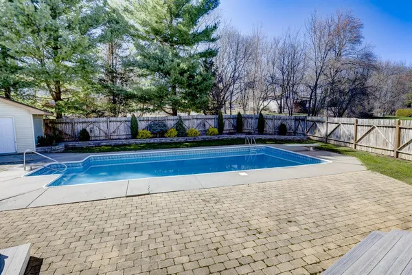 $579,900 | 5310 Valley Mcfarland Wi 53558, McFarland, WI 53558