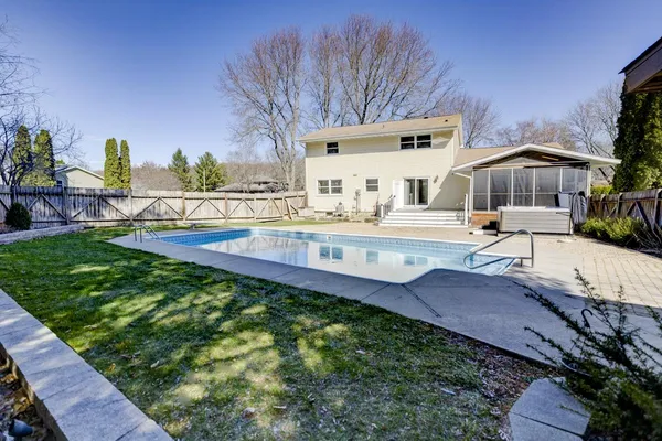 $579,900 | 5310 Valley Mcfarland Wi 53558, McFarland, WI 53558