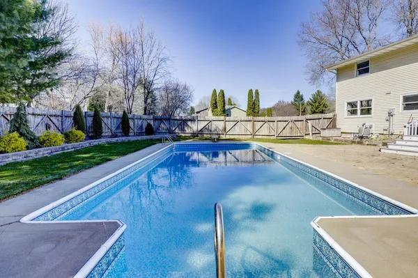 $579,900 | 5310 Valley Mcfarland Wi 53558, McFarland, WI 53558