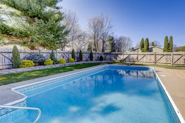 $579,900 | 5310 Valley Mcfarland Wi 53558, McFarland, WI 53558