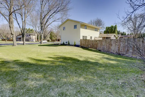 $579,900 | 5310 Valley Mcfarland Wi 53558, McFarland, WI 53558