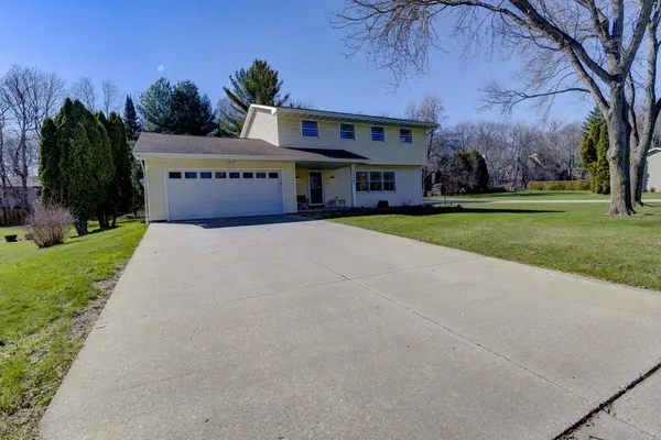 $579,900 | 5310 Valley Mcfarland Wi 53558, McFarland, WI 53558