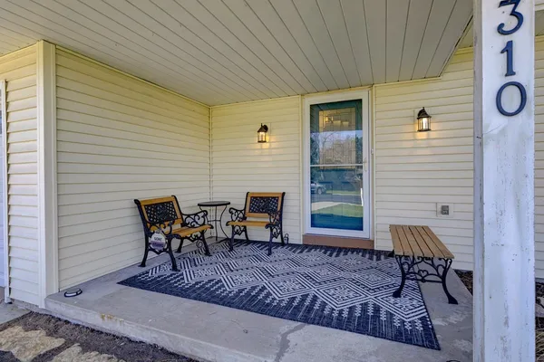 $579,900 | 5310 Valley Mcfarland Wi 53558, McFarland, WI 53558