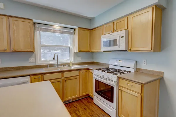 $579,900 | 5310 Valley Mcfarland Wi 53558, McFarland, WI 53558