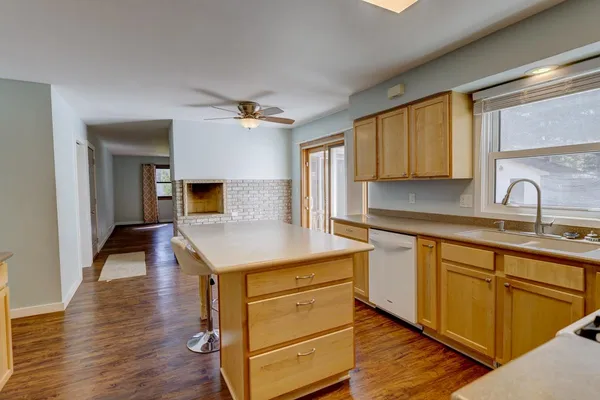 $579,900 | 5310 Valley Mcfarland Wi 53558, McFarland, WI 53558