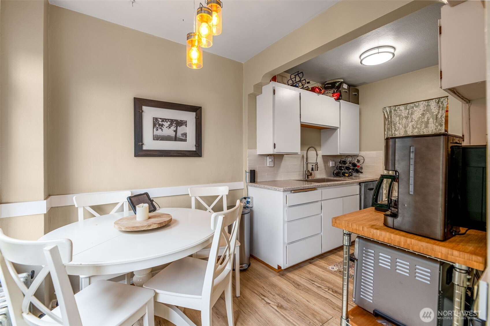 1427 3rd Avenue West, Unit 8 Seattle, WA 98119 - Photo 11 of 35