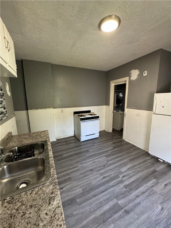 421 Murray Street Rochester, NY 14606 - Photo 11 of 14