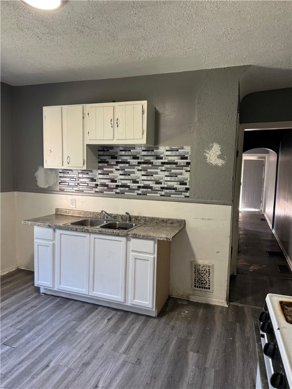 421 Murray Street Rochester, NY 14606 - Photo 9 of 14