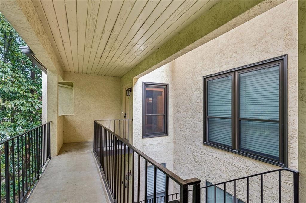 1205 Killarney Southeast Smyrna, GA 30080 - Photo 5 of 58