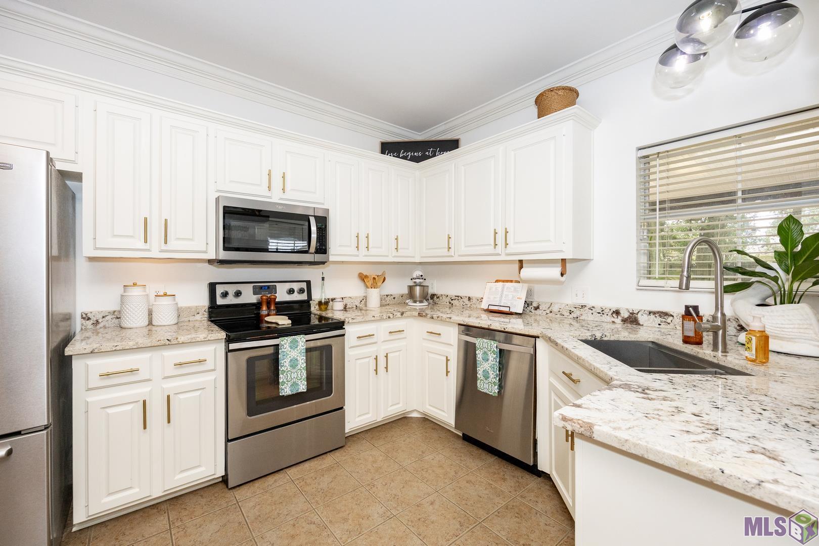 30696 Dunn Road Denham Springs, LA 70726 - Photo 11 of 34 Gallery Image 11