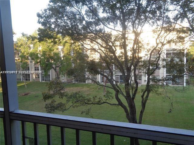 1075 Riverside Drive, Unit 304 Coral Springs, FL 33071 - Photo 6 of 12