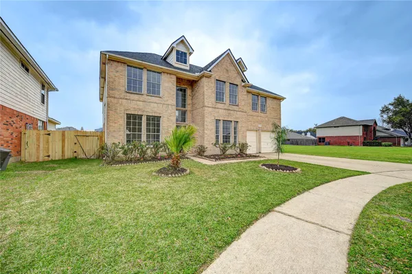 $2,750 | 11906 Dinosaur Valley Drive, Sugar Land, TX 77498
