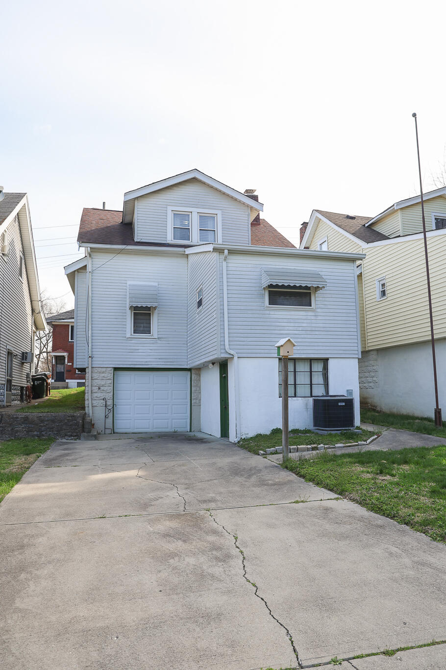 2011 Howell Street Covington, KY 41014 - Photo 5 of 32 Gallery Image 5