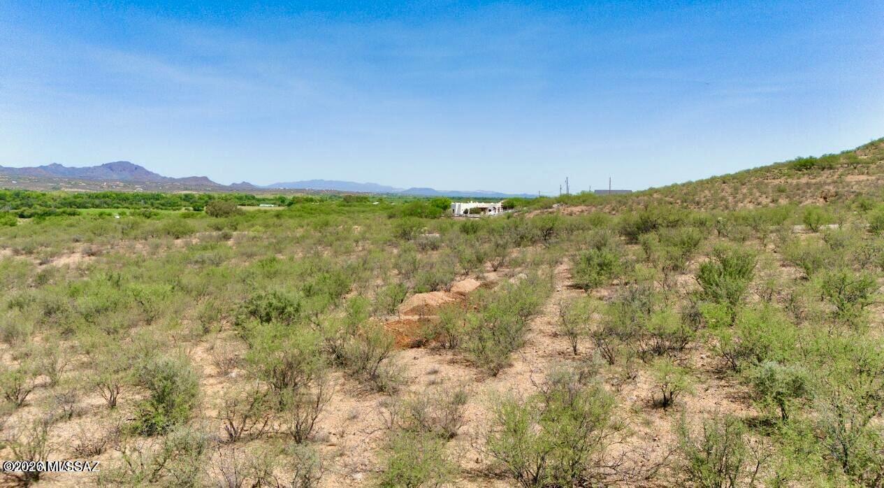 107 Vereda Mirasol Rio Rico, AZ 85648 - Photo 4 of 10 IMG_7786