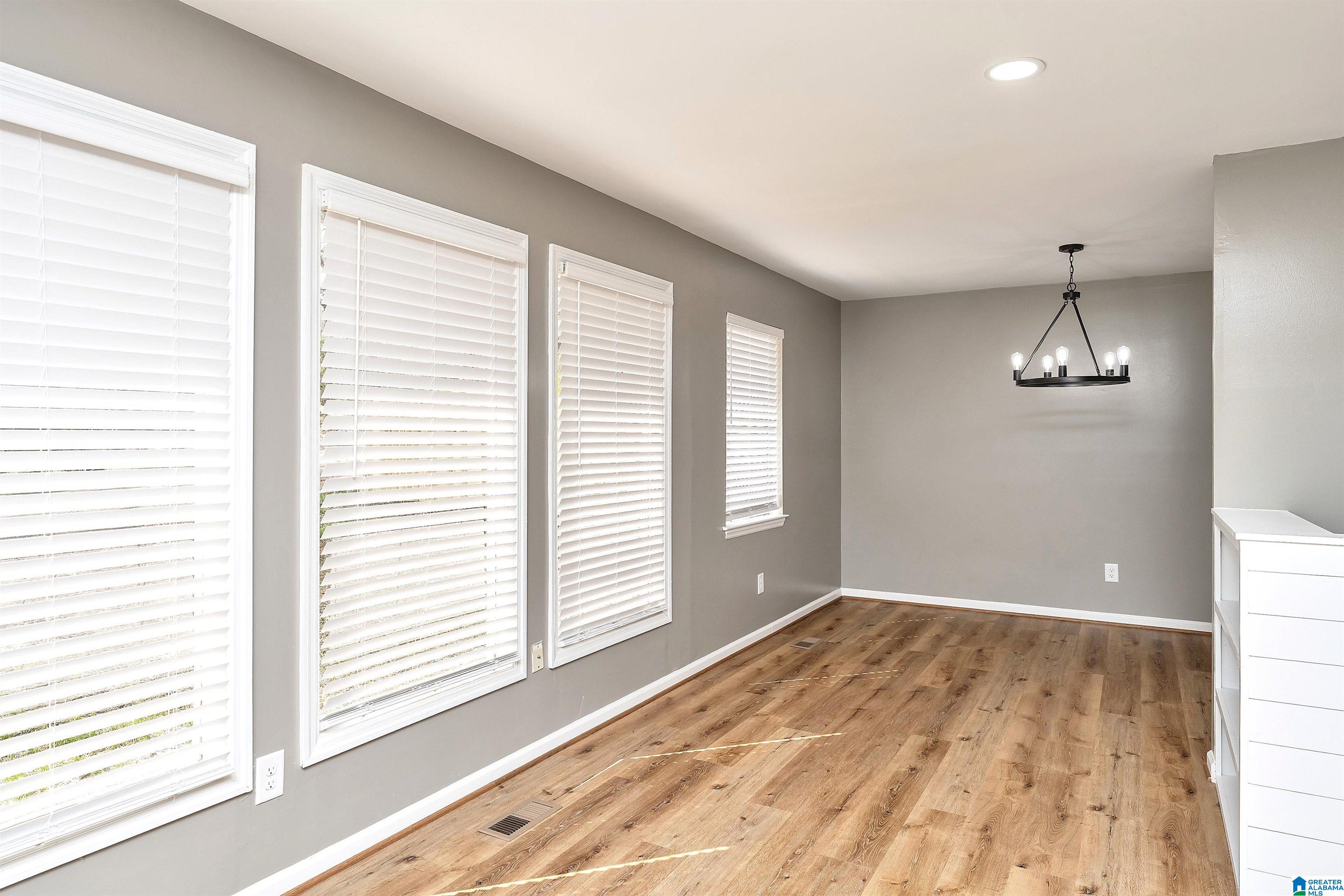 307 Fran Lane Alabaster, AL 35007 - Photo 11 of 30
