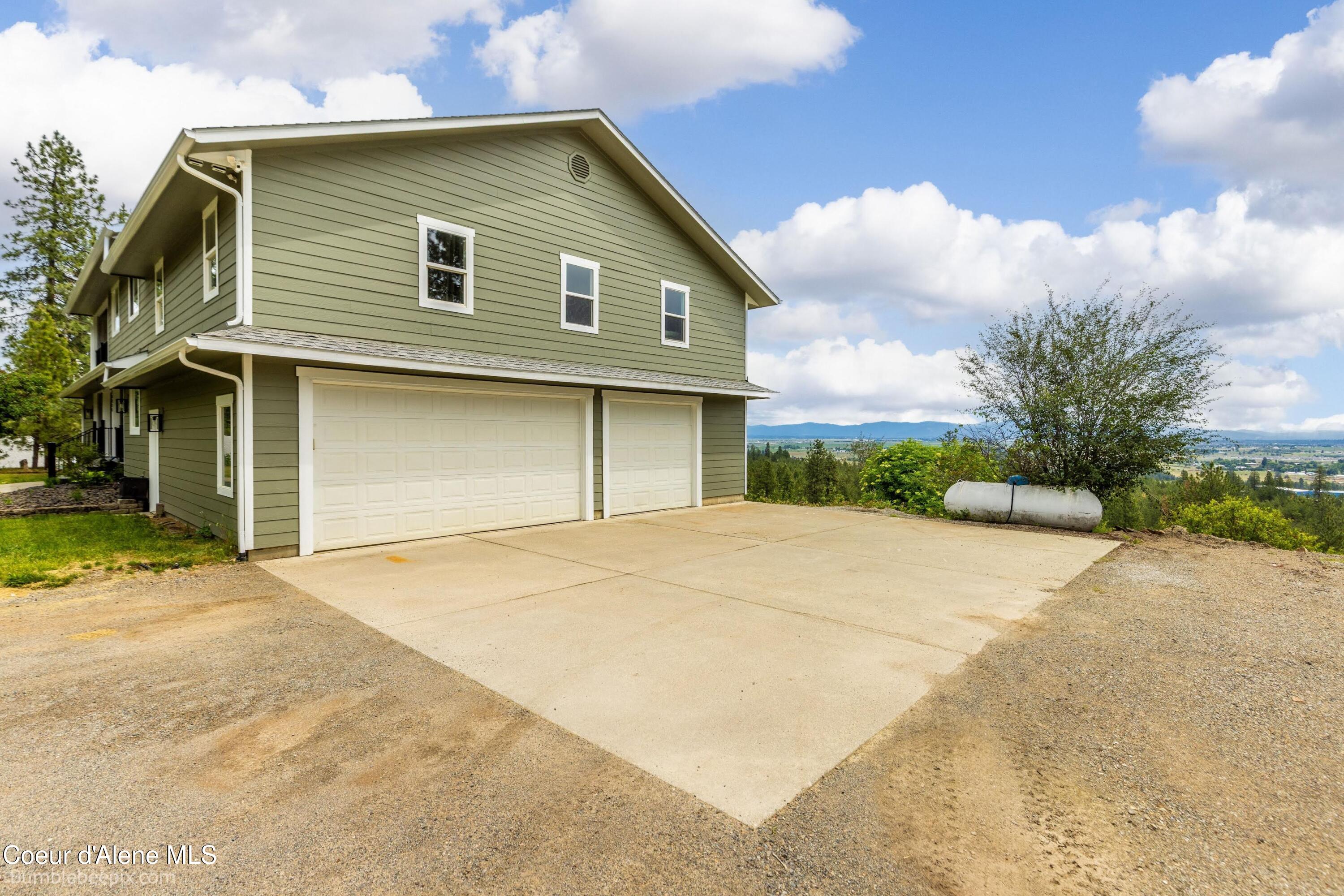 10324 North Payment Peak Road Post Falls, ID 83854 - Photo 5 of 98 Main house