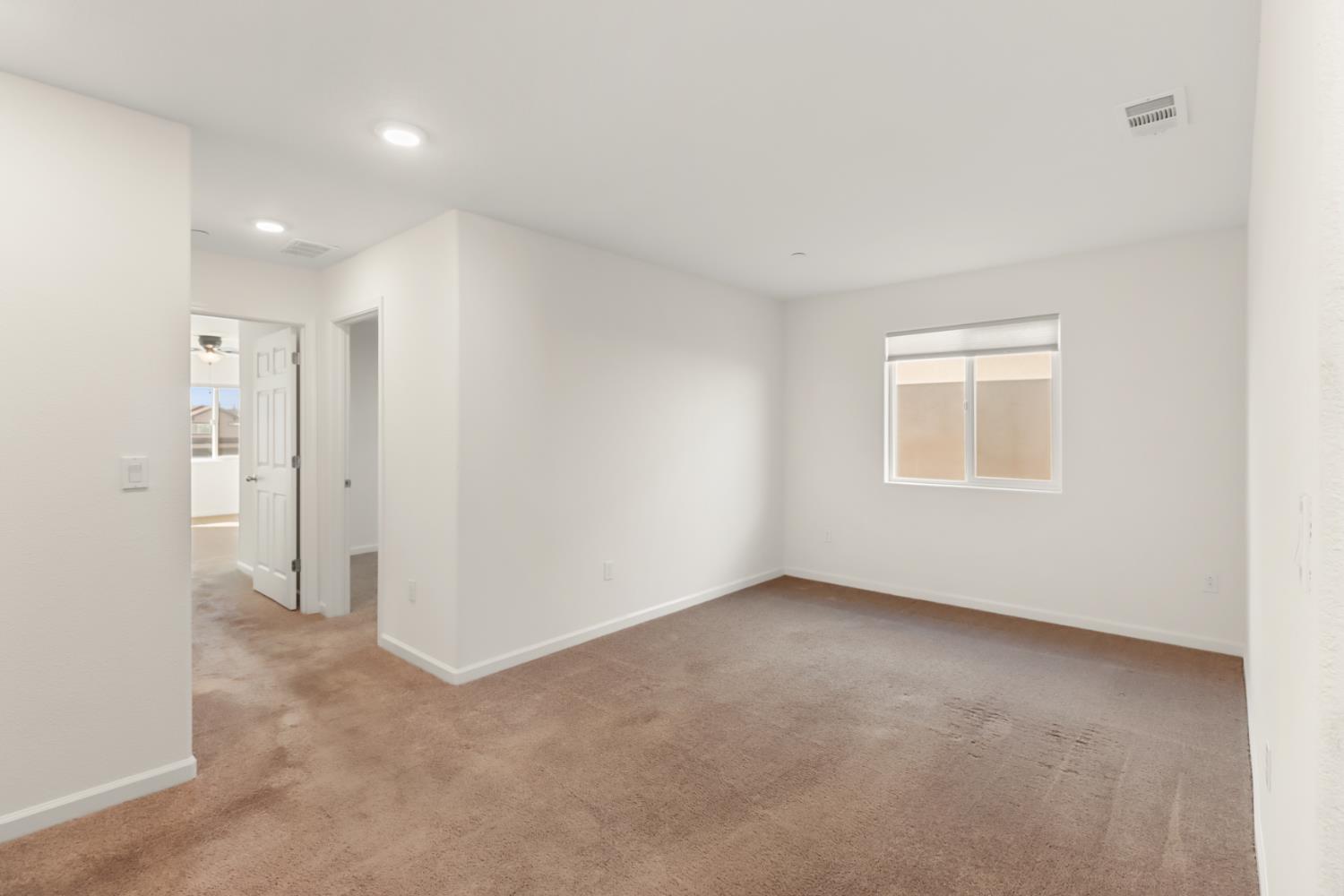 3230 Chelmer Way Rancho Cordova, CA 95670 - Photo 18 of 50 an empty room with a window