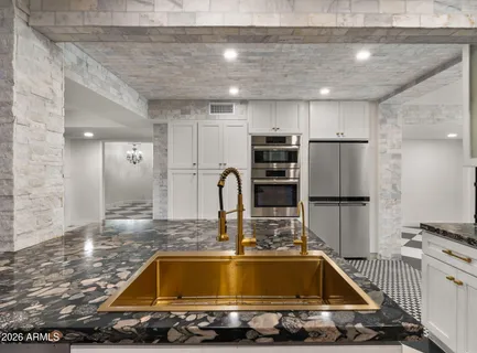 $1,395,000 | 7240 North Vía De La Montana, Scottsdale, AZ 85258