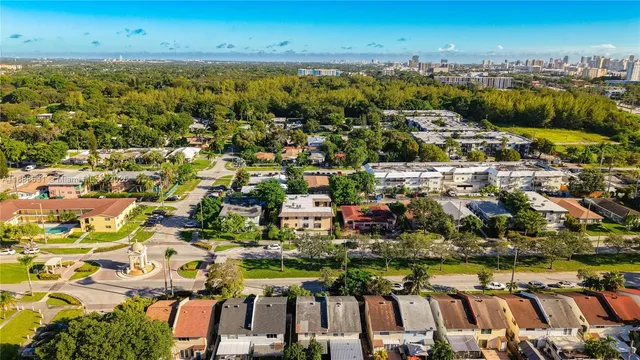 $1,900 | 2335 Northeast 172nd Street, Unit 8, North Miami Beach, FL 33160