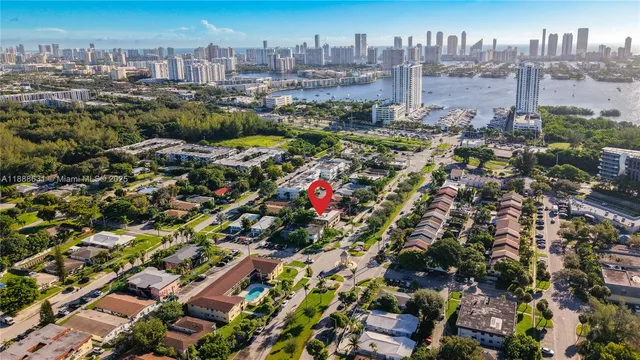 $1,900 | 2335 Northeast 172nd Street, Unit 8, North Miami Beach, FL 33160