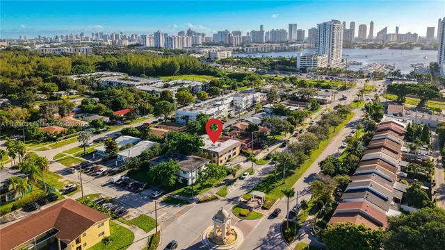 $1,900 | 2335 Northeast 172nd Street, Unit 8, North Miami Beach, FL 33160