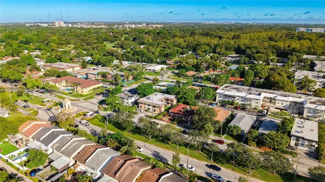 $1,900 | 2335 Northeast 172nd Street, Unit 8, North Miami Beach, FL 33160