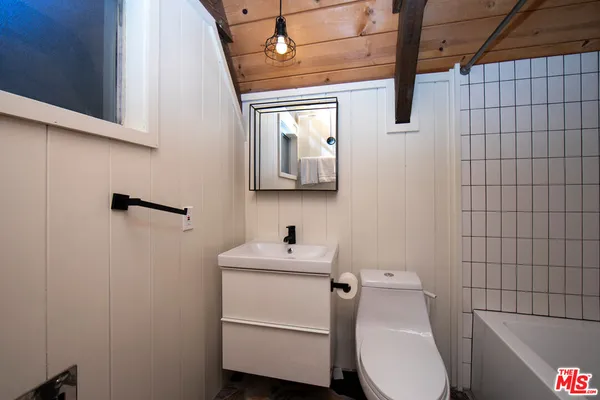 a bathroom with a bathtub