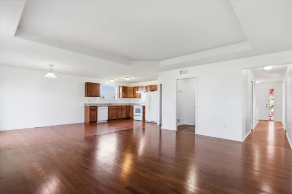 $370,000 | 7062 Creekway Court, Ypsilanti, MI 48197