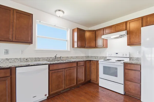 $370,000 | 7062 Creekway Court, Ypsilanti, MI 48197