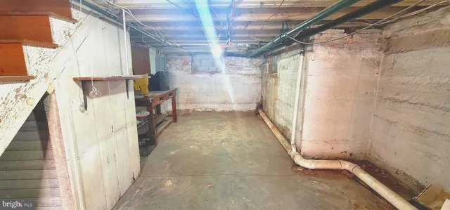 a view of a storage & utility room