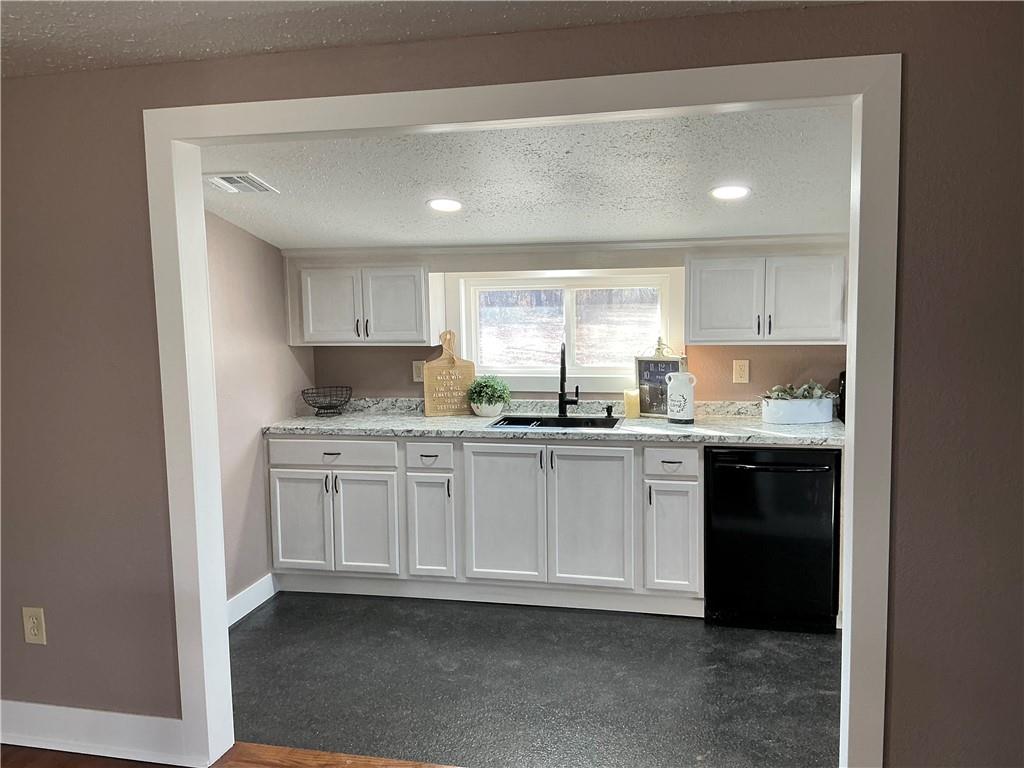 442 Walnut Street Prescott, KS 66767 - Photo 12 of 69