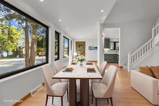 $799,900 | 637 1st Street, Delafield, WI 53018